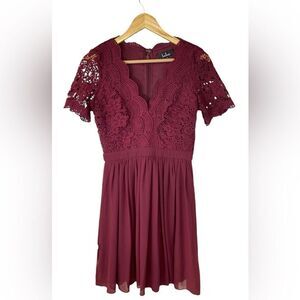 Lulus Women's Angel in Disguise Lace Skater Dress Size Small